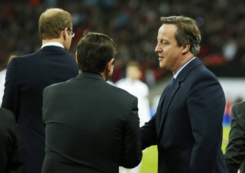 Il primo ministro brittanico David Cameron allo stadio 